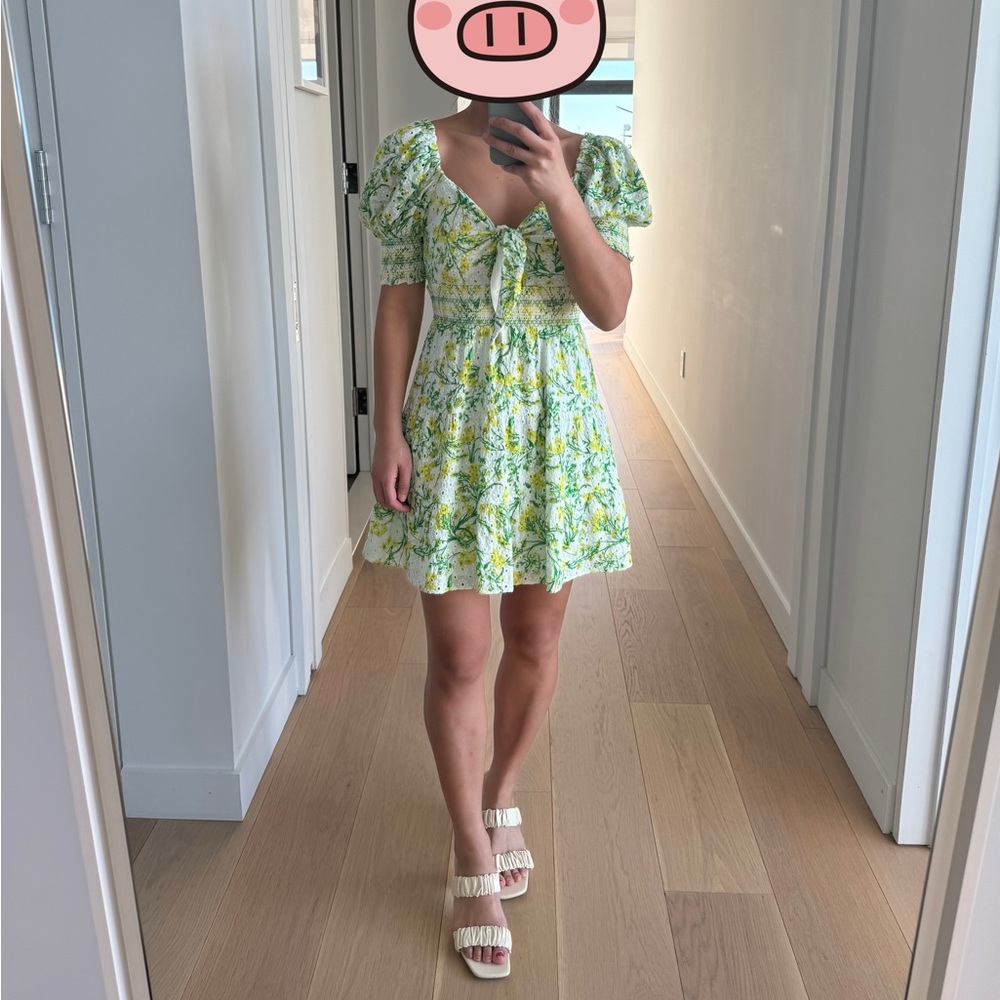 alice + olivia
Kristie puff-sleeve dress